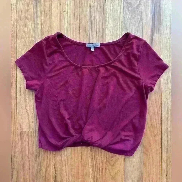 LIKE NEW Women's Summer Causal Short Sleeve Round Neck Crop Tops Twist Front Tee - Picture 1 of 4